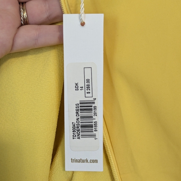 NWT Trina Turk Yellow Flutter Sleeve Sheath Dress Keyhole Neckline - Picture 2 of 7